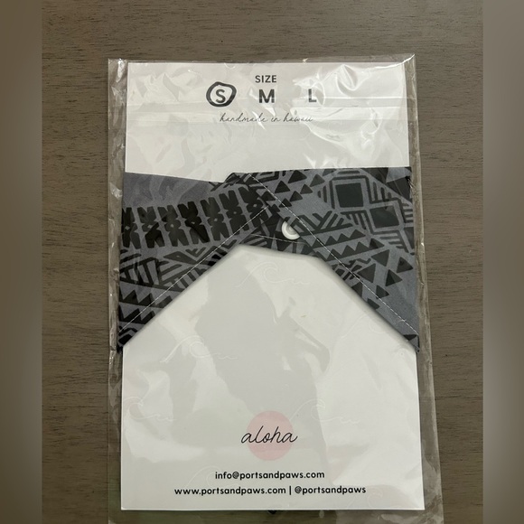 NWT! Port and Paws Dog Bandana - Picture 2 of 3